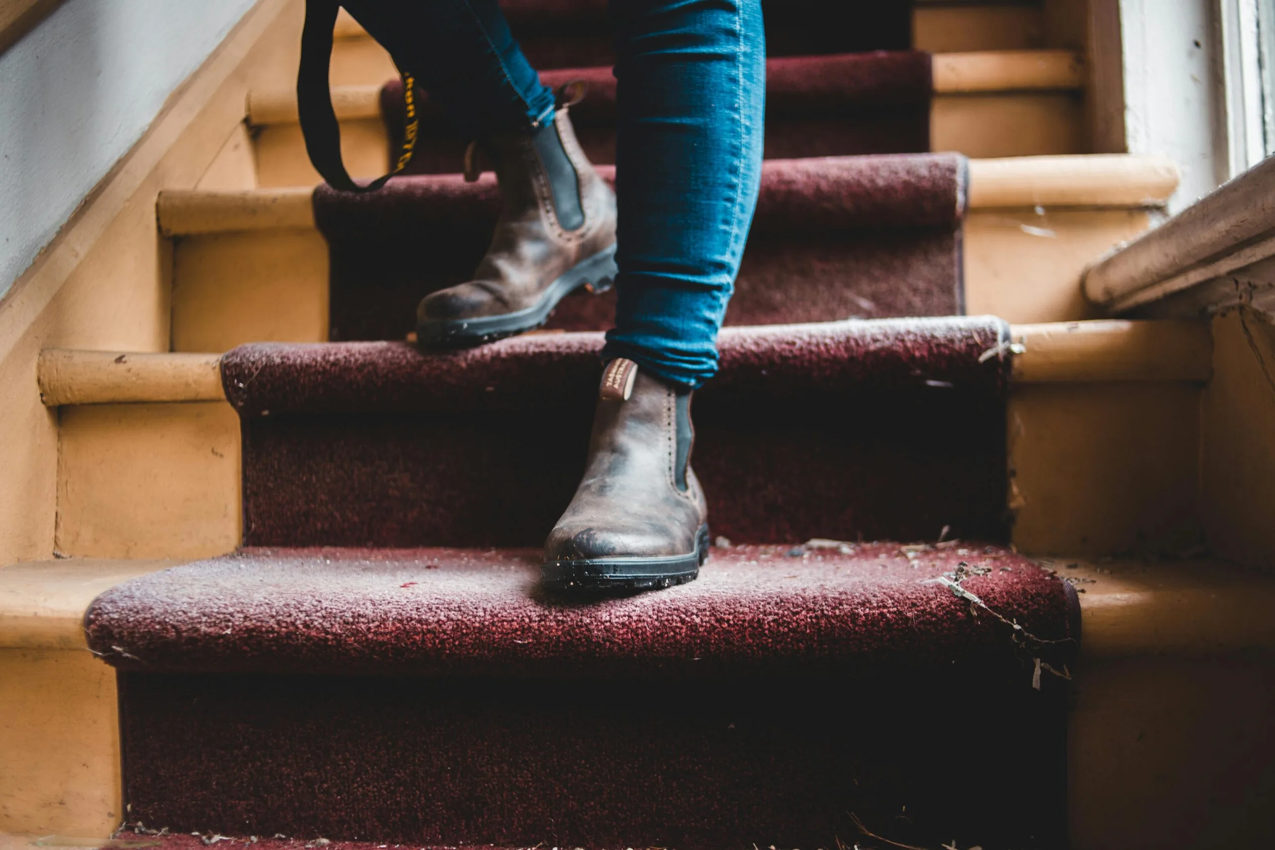 dirty stairs carpet